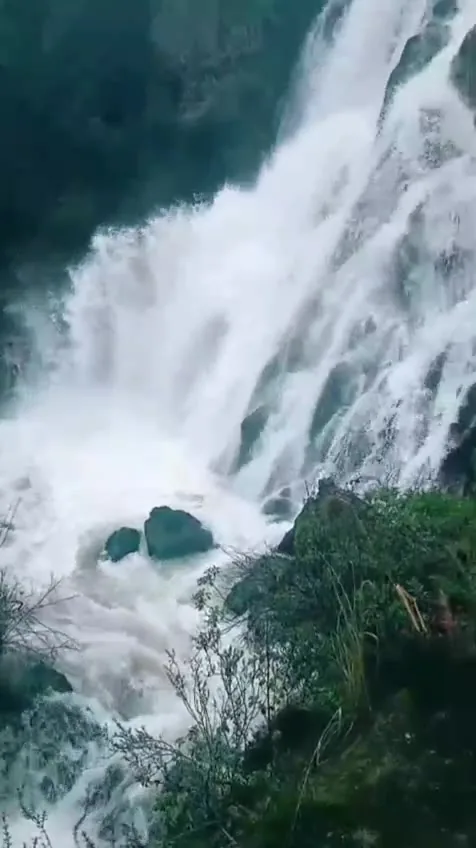 Captura del video de la cascada La Paccha
